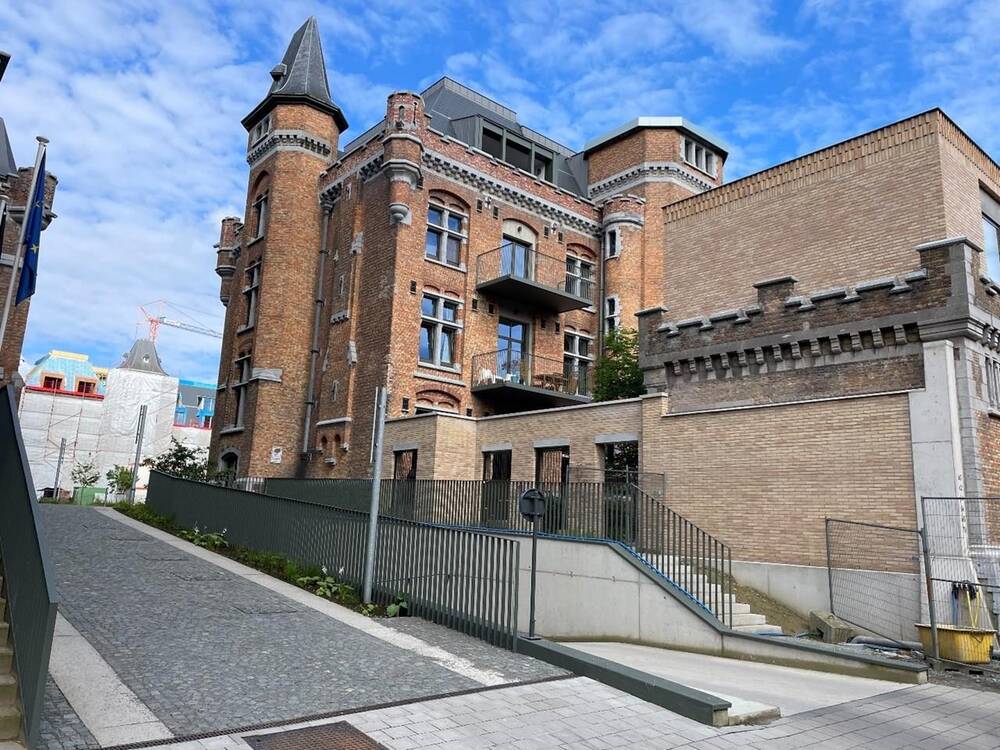 Immeuble de rapport - Immeuble à appartement à louer à Gand 9000 180.00€  chambres m² - annonce 197834