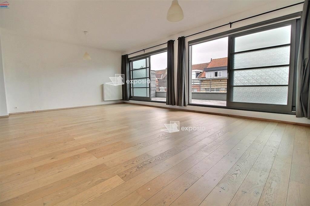 Penthouse te  in Laken 1020 1600.00€ 3 slaapkamers 120.00m² - Zoekertje 201916