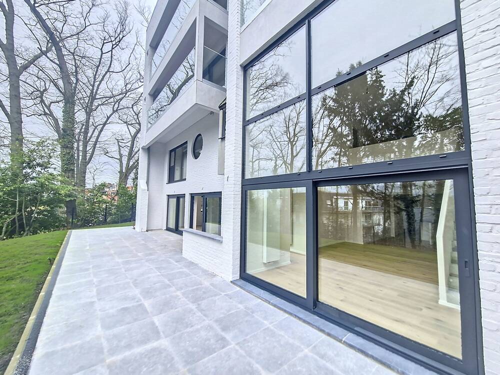 Rez-de-chaussée à  à Uccle 1180 875000.00€ 3 chambres 220.00m² - annonce 211333