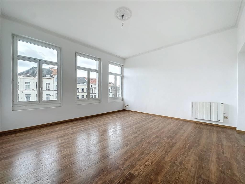 Duplex te  in Sint-Jans-Molenbeek 1080 275000.00€ 1 slaapkamers 80.00m² - Zoekertje 212860