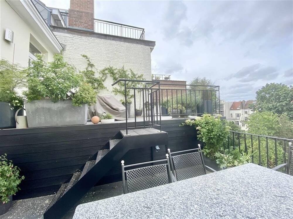 Penthouse te  in Elsene 1050 3000.00€ 3 slaapkamers 175.00m² - Zoekertje 212563