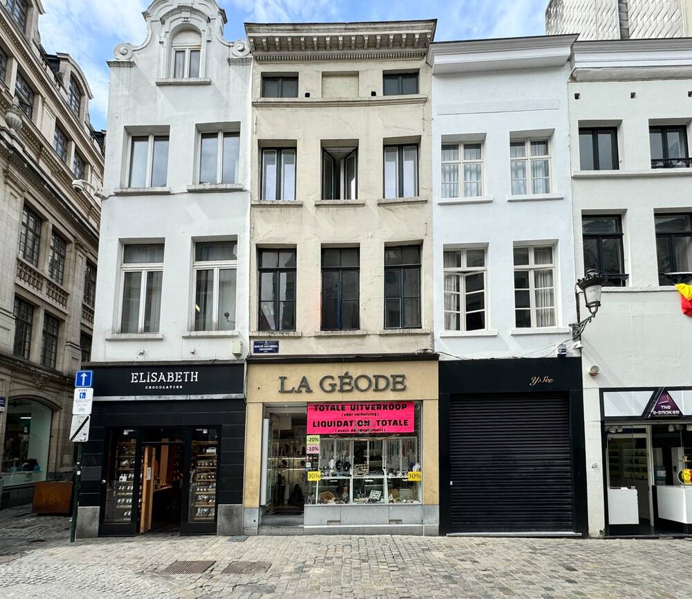 Mixgebouw te  in Brussel 1000 795000.00€ 1 slaapkamers 160.00m² - Zoekertje 215108