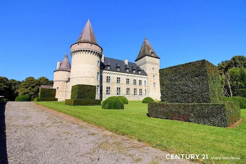 Kasteel te  koop in Namen 5000 300000.00€ 2 slaapkamers 200.00m² - Zoekertje 220294