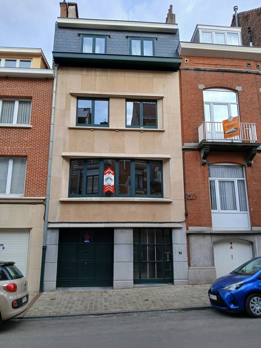 Immeuble mixte à vendre à Ixelles 1050 795000.00€ 5 chambres 300.00m² - annonce 223409