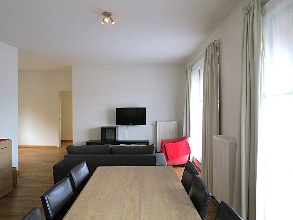 Appartement te  in Oudergem 1160 2500.00€ 3 slaapkamers 110.00m² - Zoekertje 227009