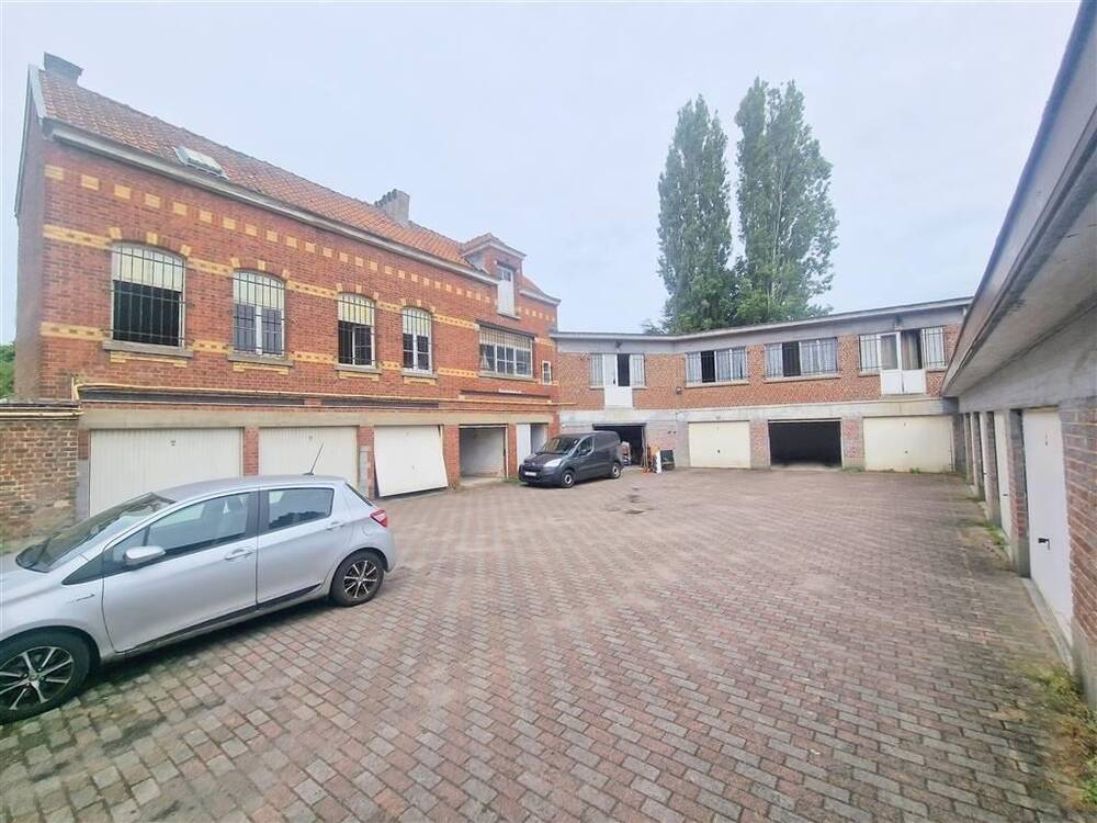 Commerce à louer à Berchem-Sainte-Agathe 1082 700.00€  chambres 65.00m² - annonce 230171