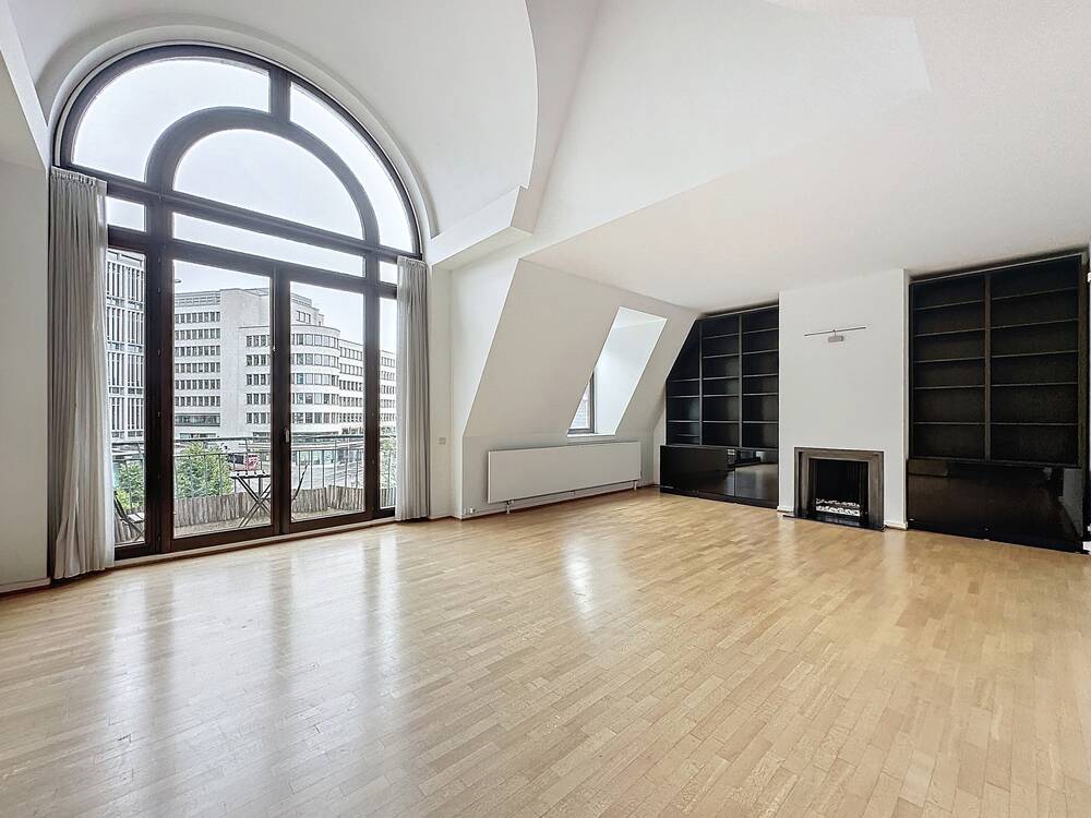 Penthouse te  huur in Brussel 1000 2500.00€ 3 slaapkamers 230.00m² - Zoekertje 233078