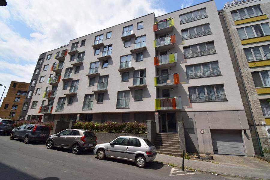 Rez-de-chaussée à vendre à Molenbeek-Saint-Jean 1080 330000.00€ 4 chambres 130.00m² - annonce 236282