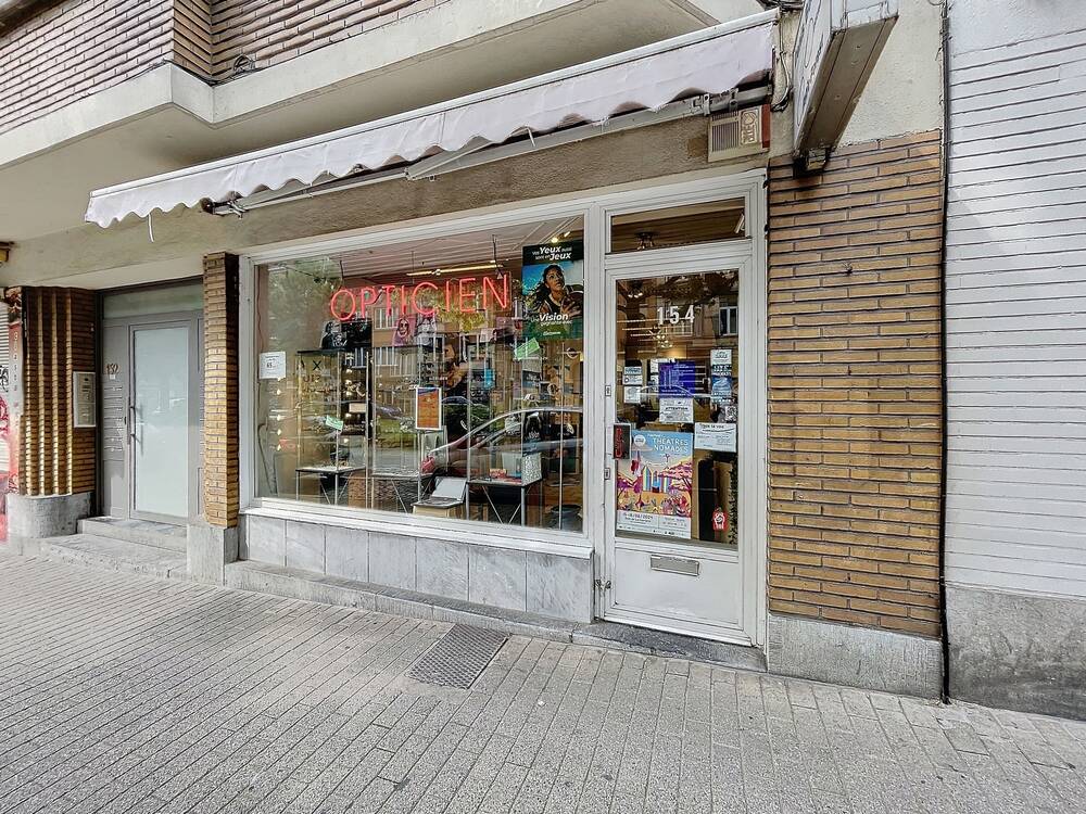 Handelszaak te  koop in Vorst 1190 249000.00€  slaapkamers 78.50m² - Zoekertje 236381