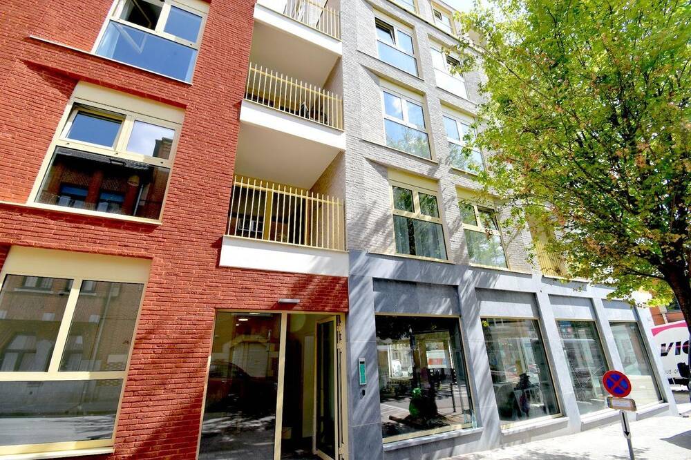 Studio te  huur in Sint-Jans-Molenbeek 1080 900.00€  slaapkamers 0.00m² - Zoekertje 242380