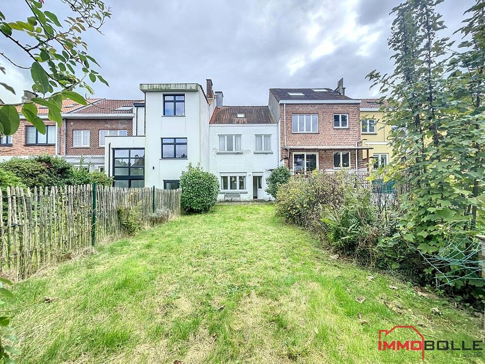 Huis te  in Sint-Pieters-Woluwe 1150 545000.00€ 3 slaapkamers 124.00m² - Zoekertje 252038