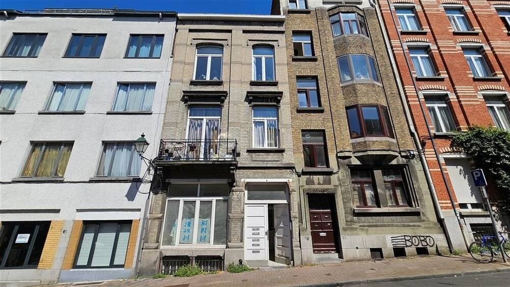 Huis te  koop in Sint-Gillis 1060 460000.00€ 6 slaapkamers 257.00m² - Zoekertje 254444