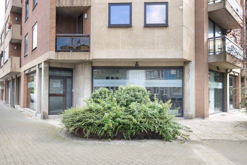 Commerce à vendre à Molenbeek-Saint-Jean 1080 325000.00€  chambres 160.00m² - annonce 257361