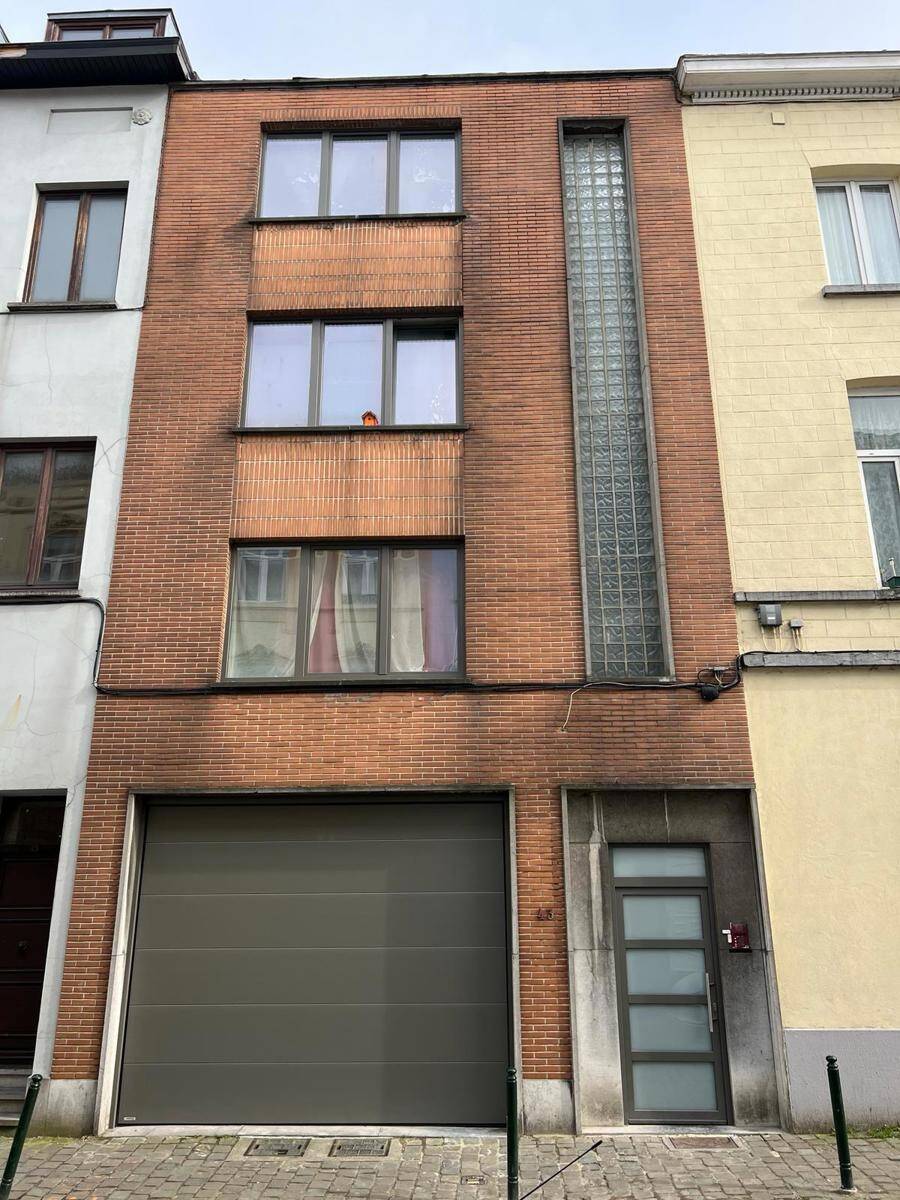 Huis te  koop in Sint-Jans-Molenbeek 1080 449000.00€ 3 slaapkamers 90.00m² - Zoekertje 260574