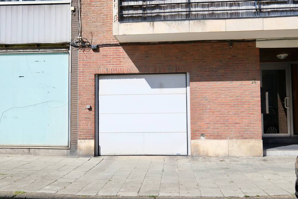 Parking / garage à vendre à Molenbeek-Saint-Jean 1080 27000.00€  chambres 11.86m² - annonce 262273