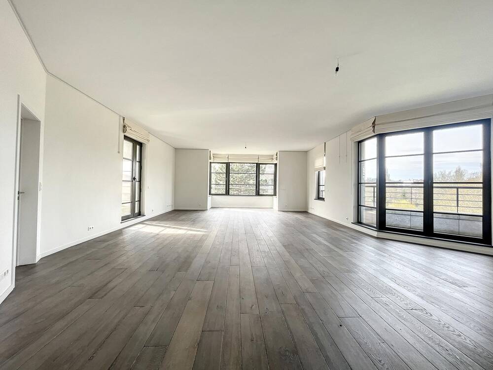 Appartement à  à Woluwe-Saint-Pierre 1150 3000.00€ 2 chambres 186.00m² - annonce 261999