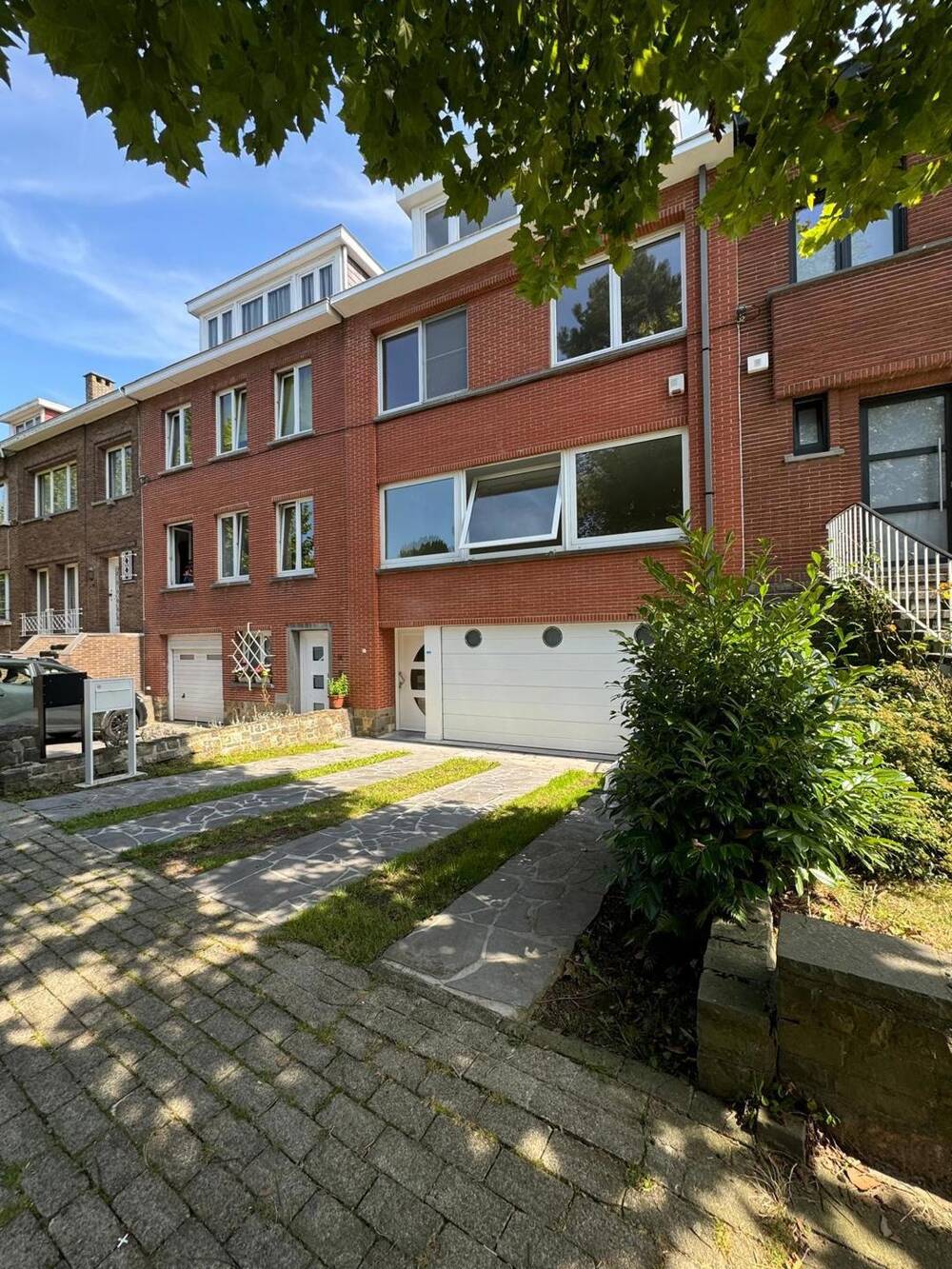 Huis te  in Ukkel 1180 2700.00€ 5 slaapkamers 200.00m² - Zoekertje 264173