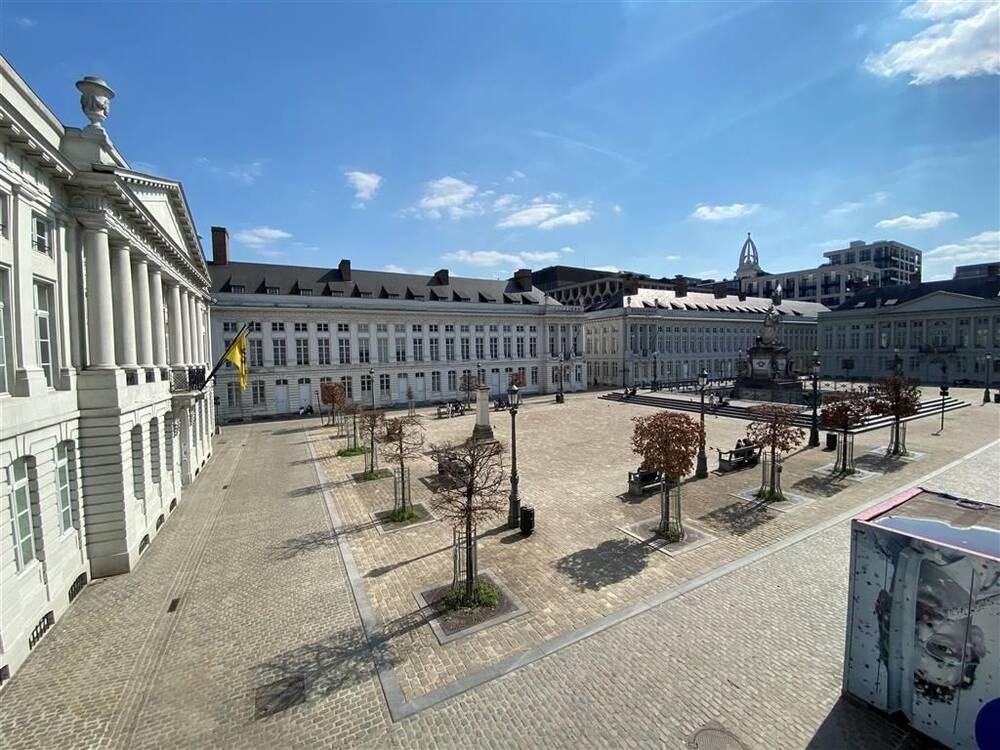 Triplex à louer à Bruxelles 1000 2460.00€ 4 chambres 120.00m² - annonce 264137