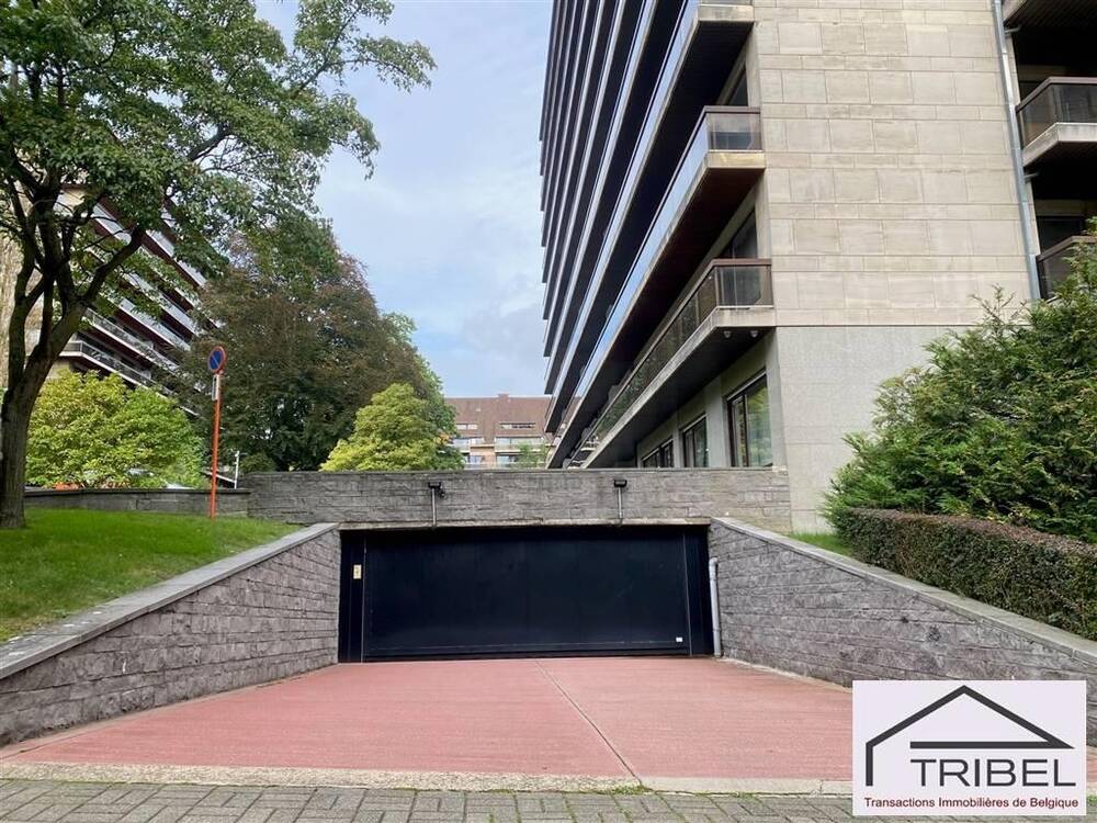 Parking / garage à vendre à Uccle 1180 37000.00€  chambres m² - annonce 266437