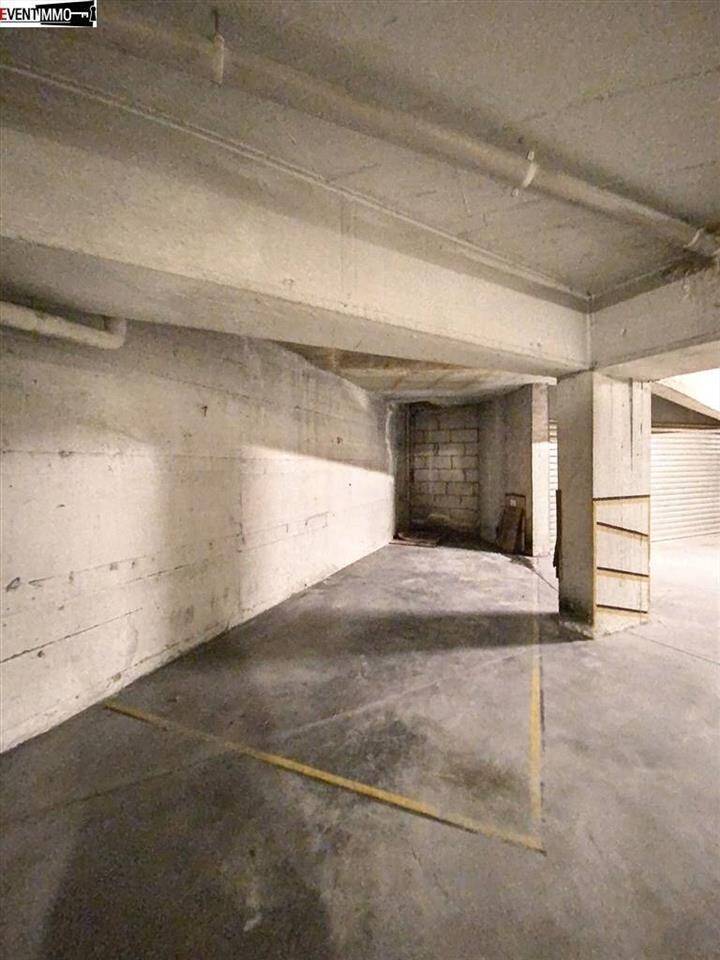 Parking & garage te  koop in Brussel 1000 18500.00€  slaapkamers m² - Zoekertje 268688