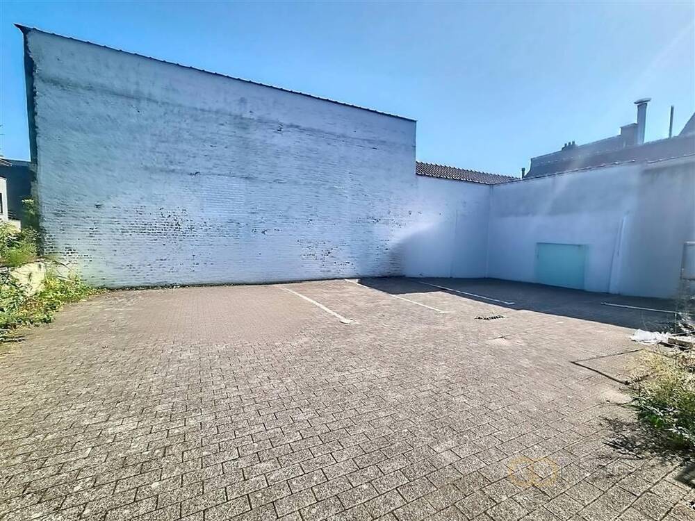 Parking / garage à louer à Ixelles 1050 100.00€  chambres m² - annonce 273165