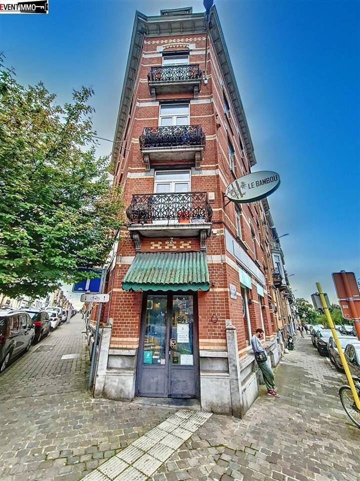 Commerce à vendre à Schaerbeek 1030 215000.00€  chambres 82.00m² - annonce 284216