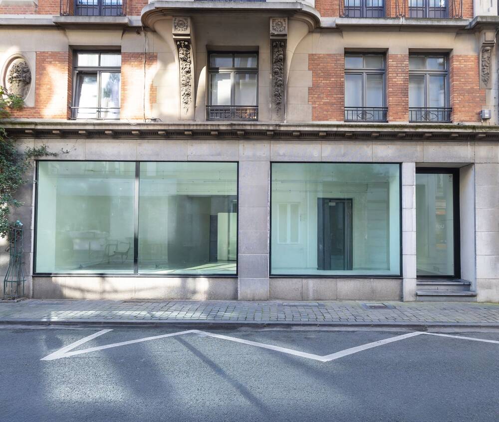 Commerce à vendre à Bruxelles 1000 495000.00€  chambres 370.00m² - annonce 286495