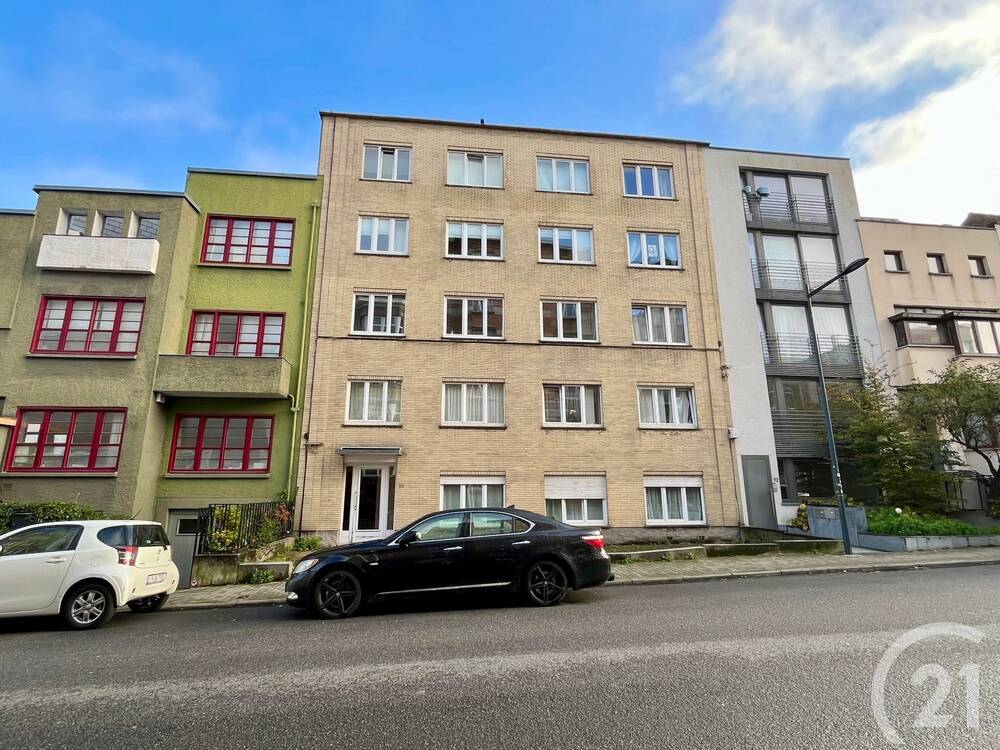 Appartement te  koop in Etterbeek 1040 265000.00€ 1 slaapkamers 49.00m² - Zoekertje 289375