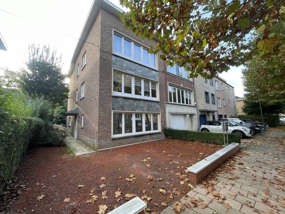 Appartementsgebouw te  koop in Ukkel 1180 769000.00€ 6 slaapkamers 198.00m² - Zoekertje 292029