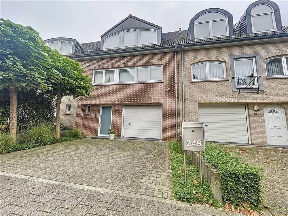 Huis te  koop in Sint-Agatha-Berchem 1082 627000.00€ 4 slaapkamers 255.00m² - Zoekertje 295400