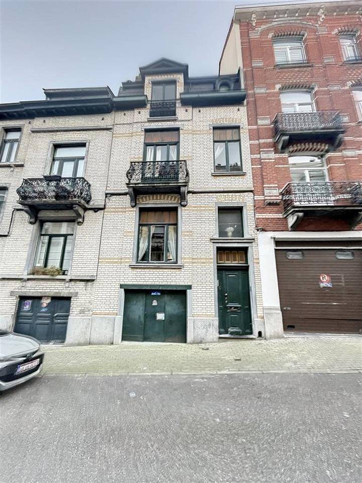 Huis te  koop in Etterbeek 1040 1455000.00€ 10 slaapkamers 320.00m² - Zoekertje 295053