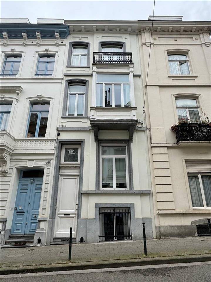 Maison à louer à Bruxelles 1000 2600.00€ 4 chambres 210.00m² - annonce 295287