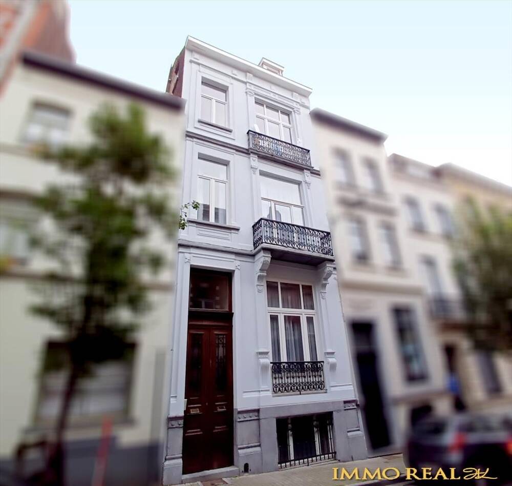 Immeuble de rapport - Immeuble à appartement à  à Bruxelles 1000 595000.00€ 5 chambres 412.00m² - annonce 295362