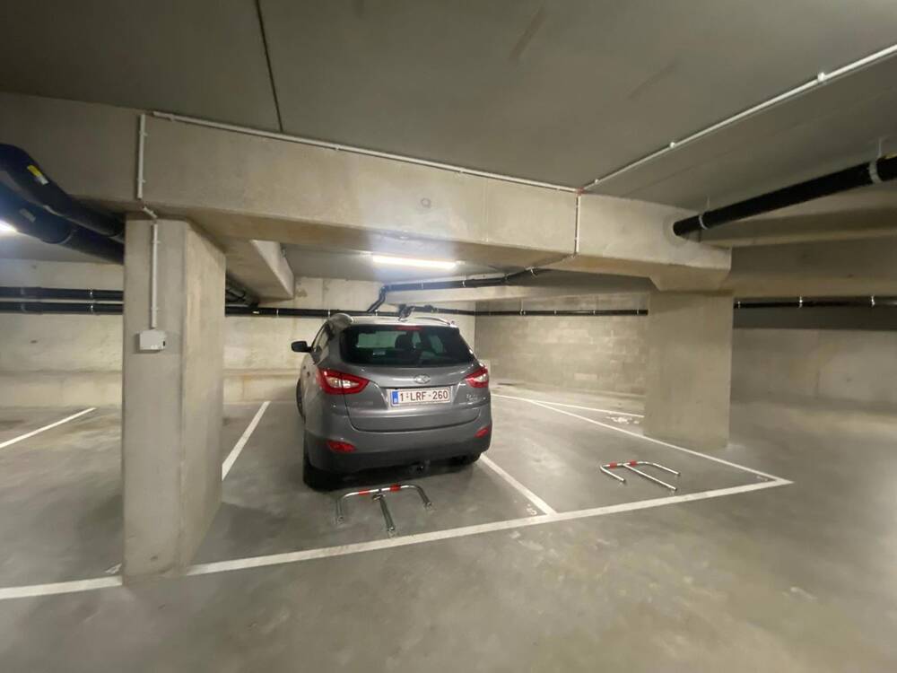 Parking & garage te  huur in Etterbeek 1040 110.00€  slaapkamers m² - Zoekertje 296515