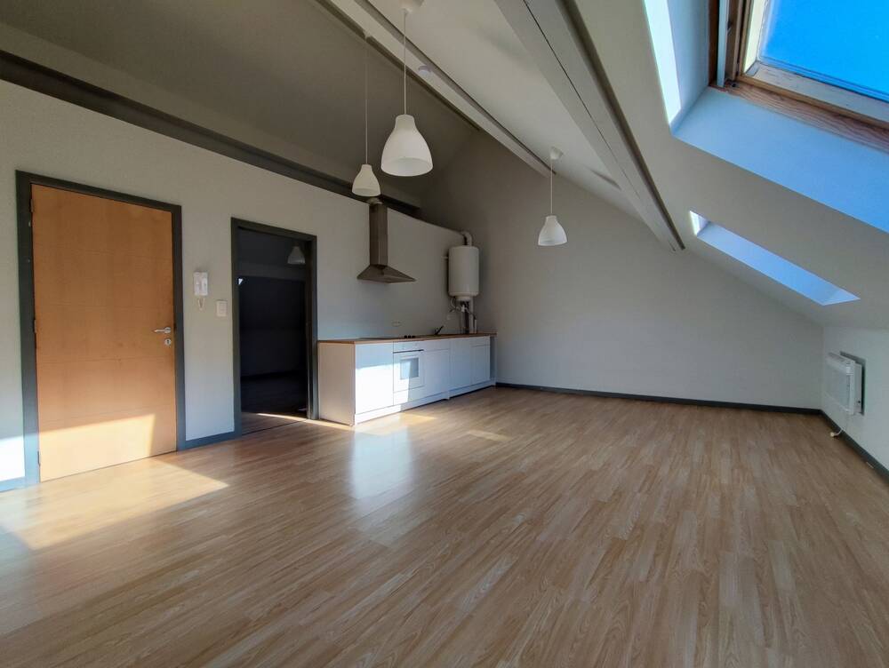 Appartement te  in Brussel 1000 800.00€ 1 slaapkamers 45.00m² - Zoekertje 296701