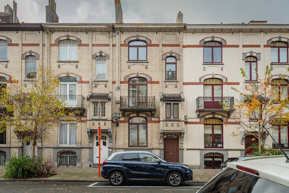 Huis te  koop in Schaarbeek 1030 599000.00€ 4 slaapkamers 170.00m² - Zoekertje 297846