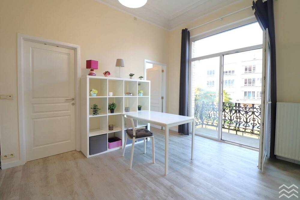 Studio te  huur in Elsene 1050 700.00€  slaapkamers 25.00m² - Zoekertje 298009