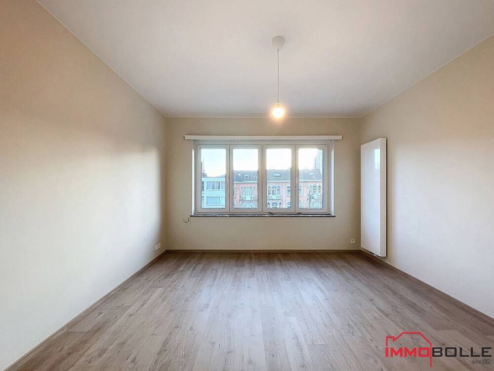 Appartement te  in Oudergem 1160 975.00€ 1 slaapkamers 60.00m² - Zoekertje 306222