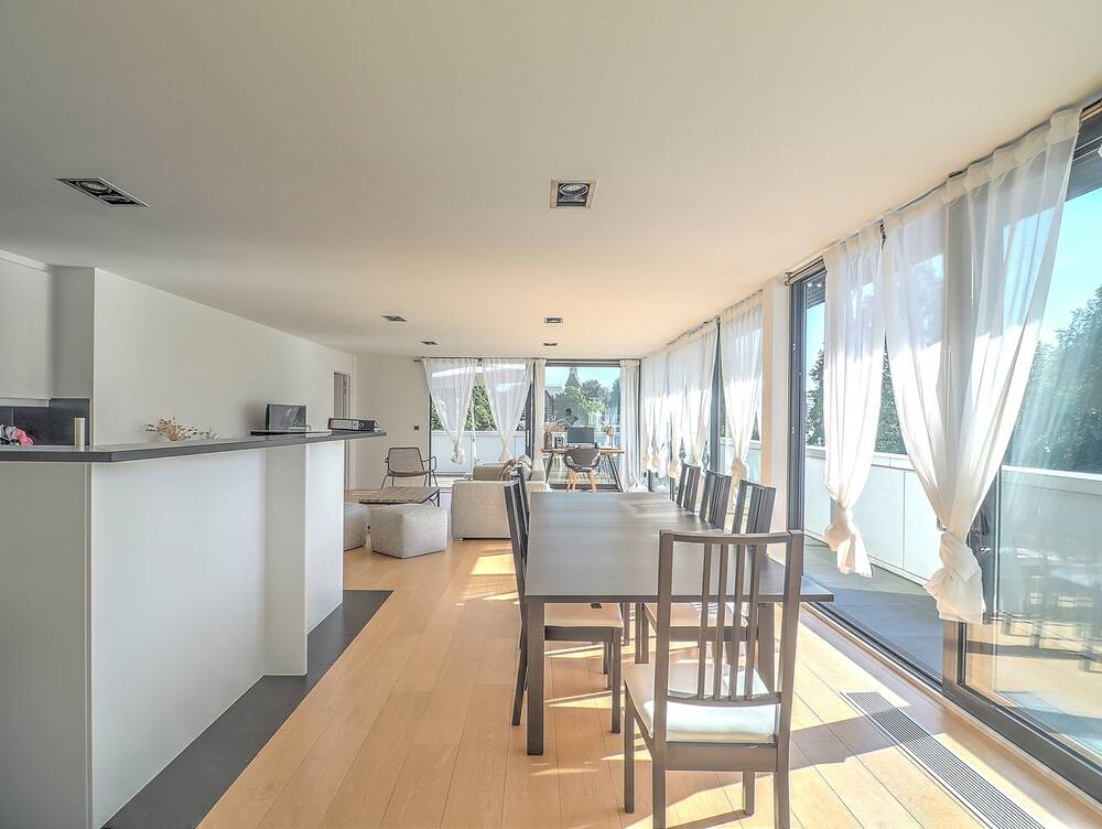 Penthouse te  huur in Elsene 1050 2300.00€ 3 slaapkamers 148.00m² - Zoekertje 299607