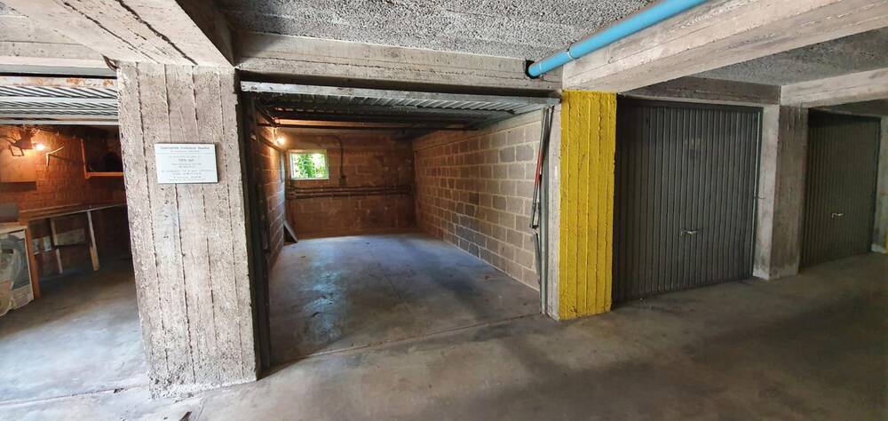 Parking & garage te  koop in Ukkel 1180 35000.00€  slaapkamers 16.00m² - Zoekertje 299931