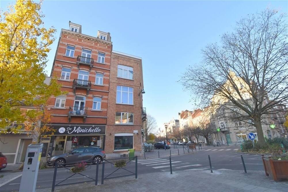 Huis te  koop in Schaarbeek 1030 945000.00€  slaapkamers 450.00m² - Zoekertje 299432