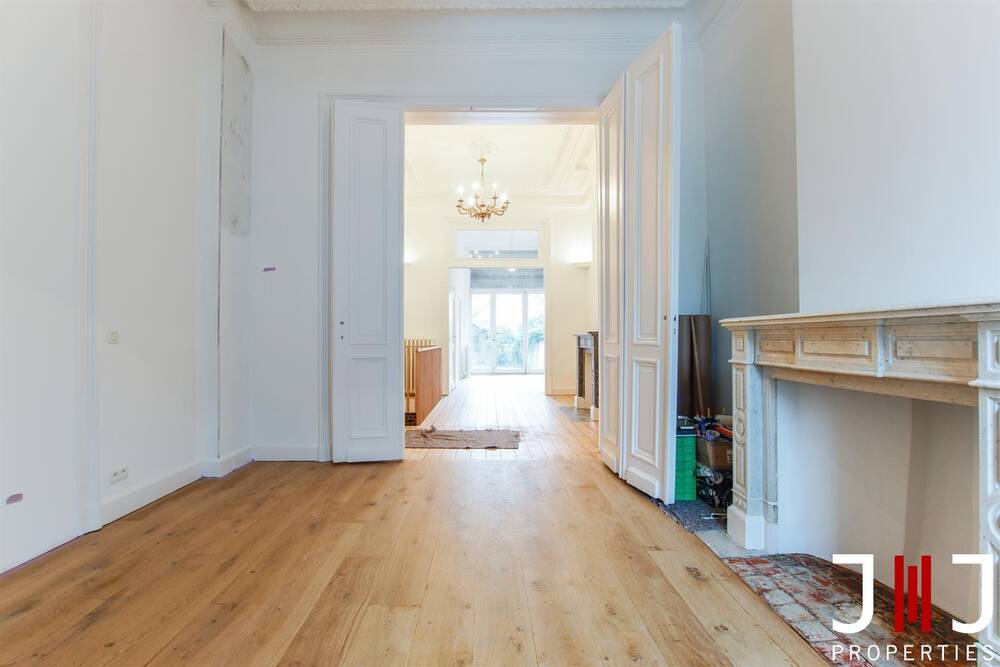 Benedenverdieping te  huur in Sint-Gillis 1060 2400.00€ 2 slaapkamers 154.00m² - Zoekertje 299522