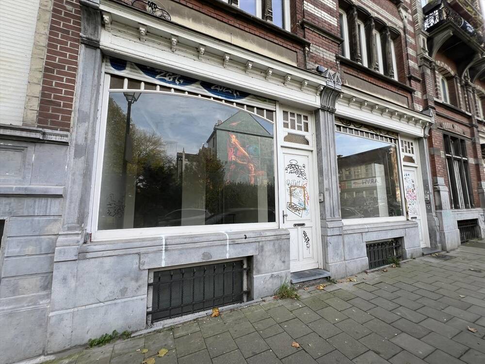 Handelszaak te  huur in Sint-Gillis 1060 1350.00€ 2 slaapkamers 100.00m² - Zoekertje 298934