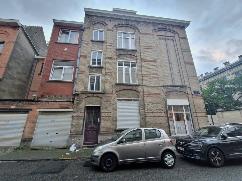 Huis te  koop in Brussel 1000 540000.00€ 5 slaapkamers 250.00m² - Zoekertje 300967