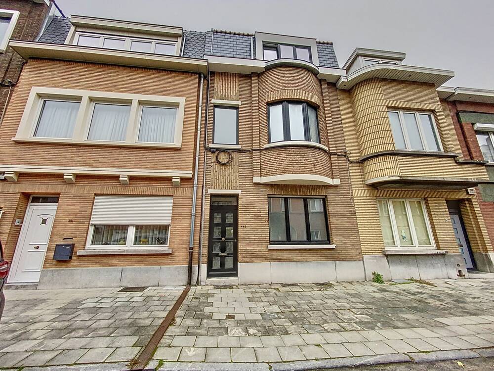 Huis te  huur in Anderlecht 1070 1800.00€ 3 slaapkamers 140.00m² - Zoekertje 300508