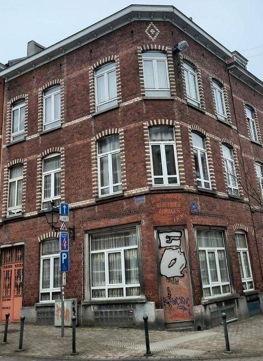 Huis te  koop in Etterbeek 1040 830000.00€ 5 slaapkamers 300.00m² - Zoekertje 300866