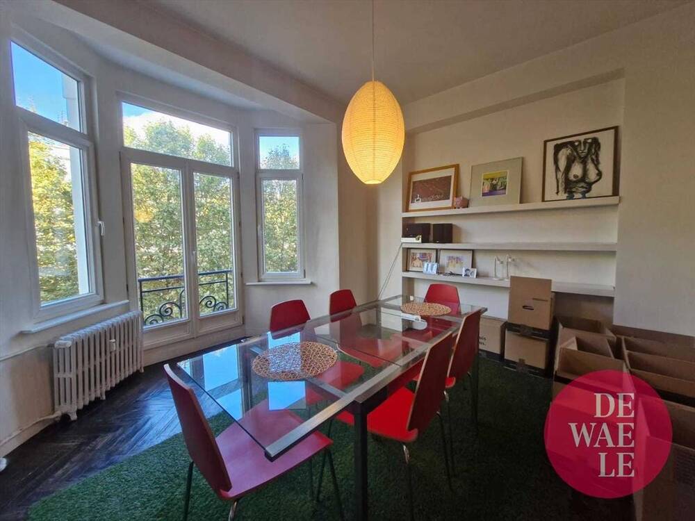 Appartement te  in Brussel 1000 1300.00€ 2 slaapkamers 98.00m² - Zoekertje 303115