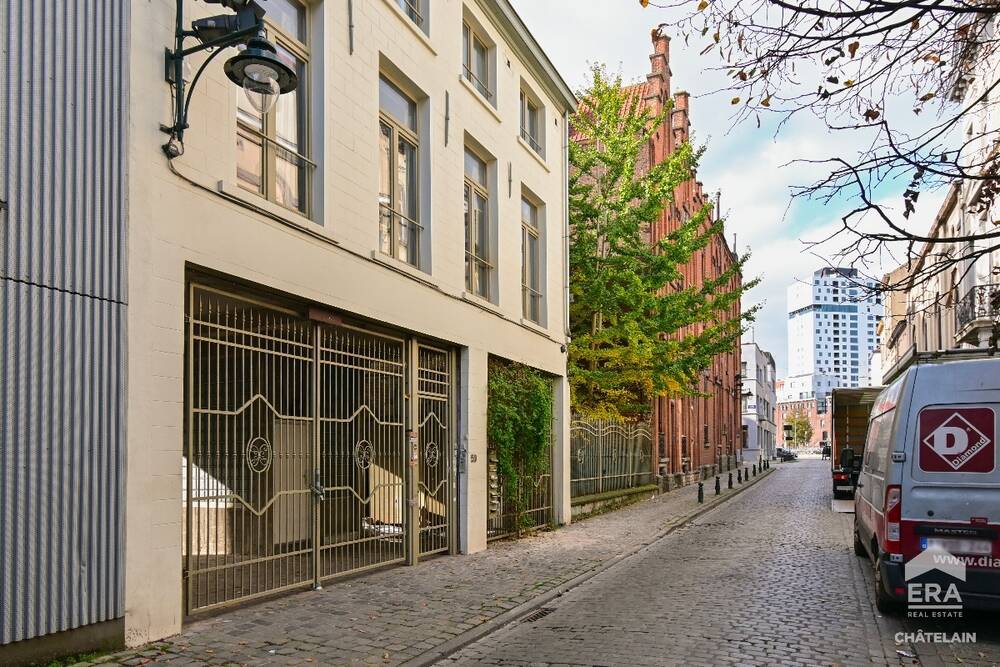 Appartement te  in Brussel 1000 675000.00€ 0 slaapkamers 1042.00m² - Zoekertje 304489