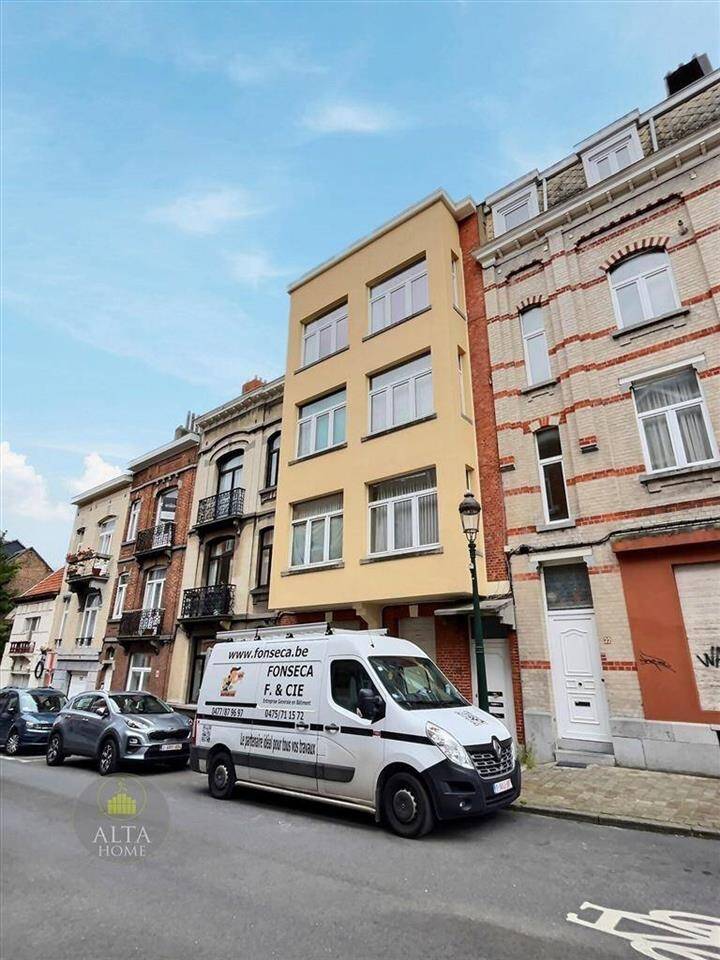 Commerce à vendre à Schaerbeek 1030 750000.00€ 7 chambres 240.00m² - annonce 306140