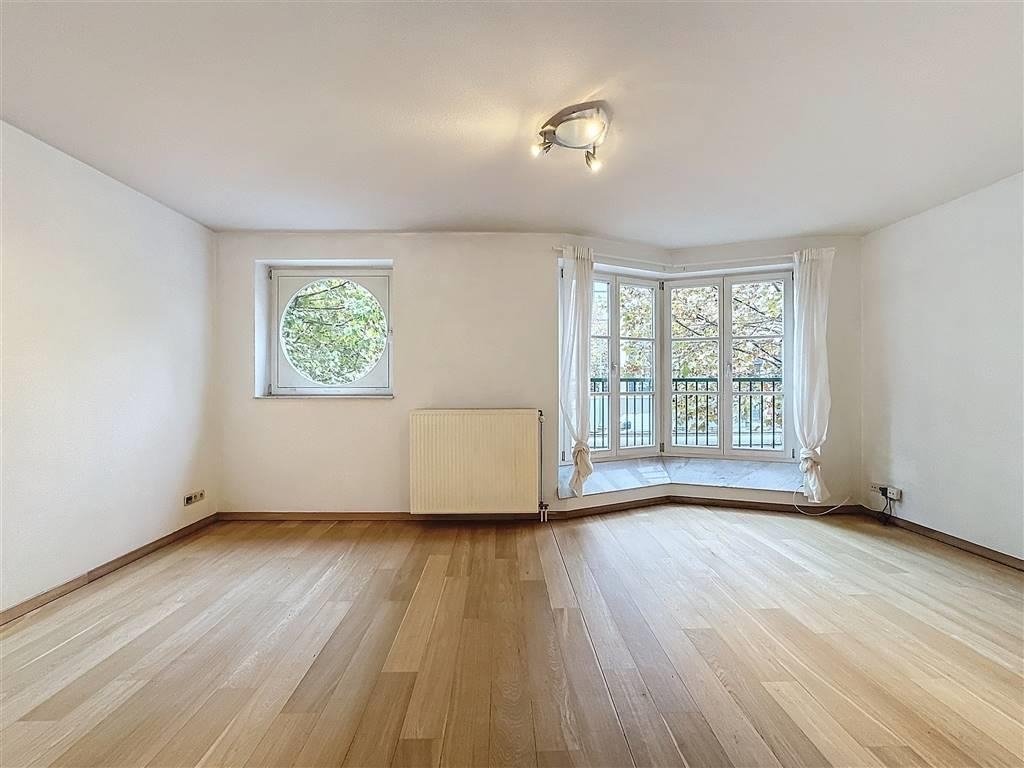 Appartement à louer à Molenbeek-Saint-Jean 1080 940.00€ 1 chambres 65.00m² - annonce 305238